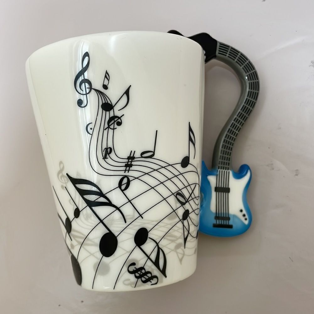 LANHONG GUITAR MUG - Picture 2 of 6